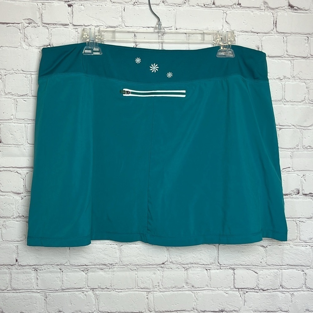 Athleta Second Wind Skort In Teal - image 3